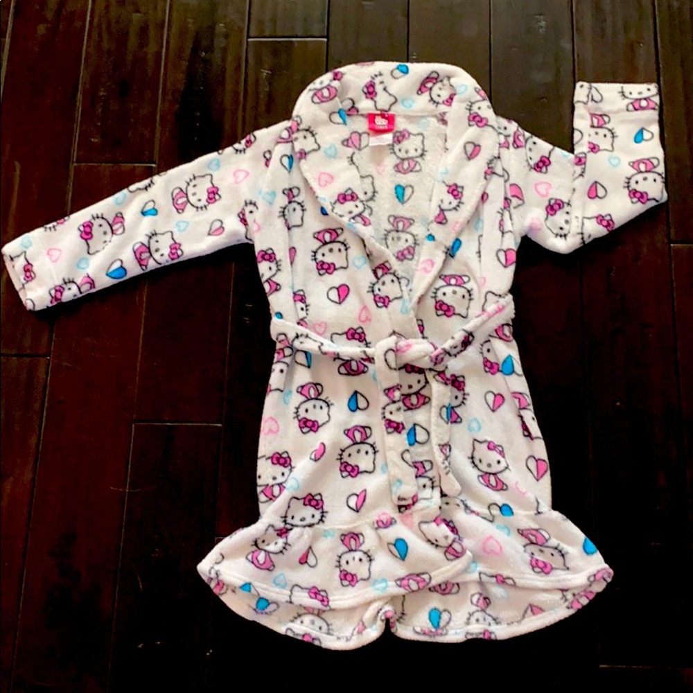 Hello Kitty Robe - Picture 1 of 11